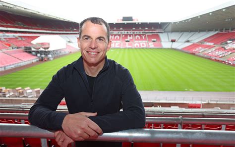 Sunderland rocked by injury as Regis Le Bris 'not confident' .